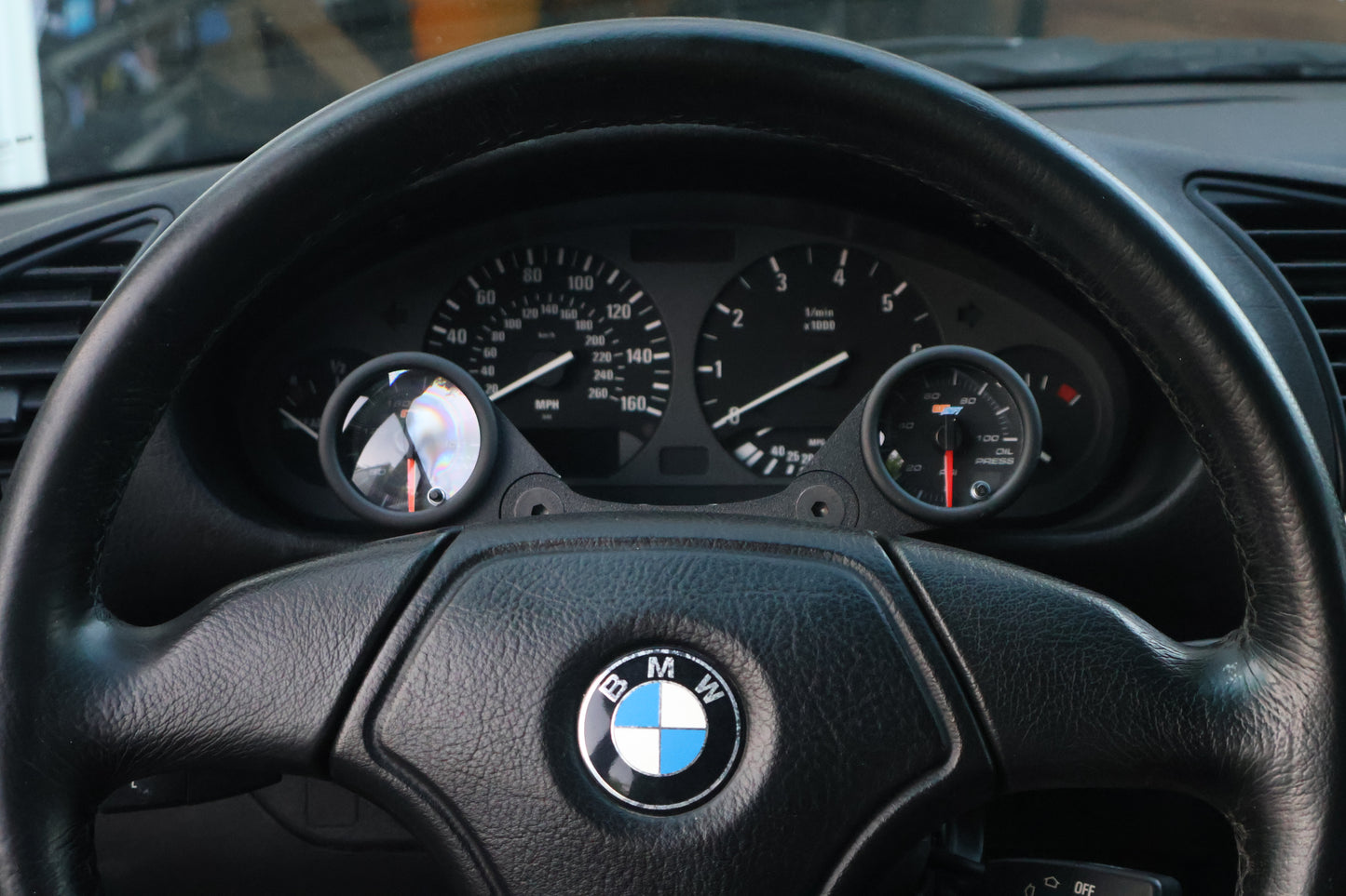 Dual 52mm Steering Column Mounted Gauge Pods